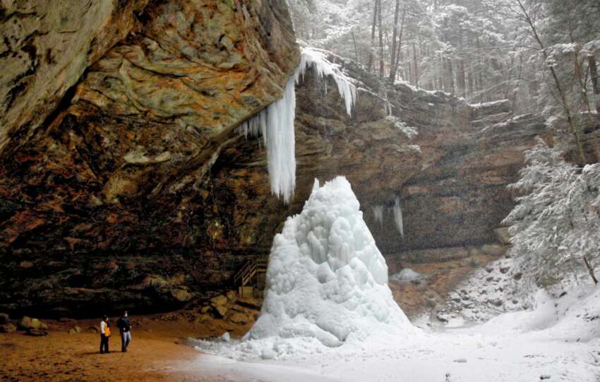 christmas ash cave hocking hills