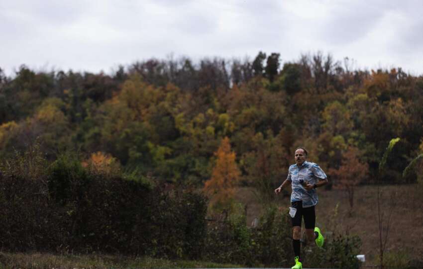 harvey lewis ultra marathon runner