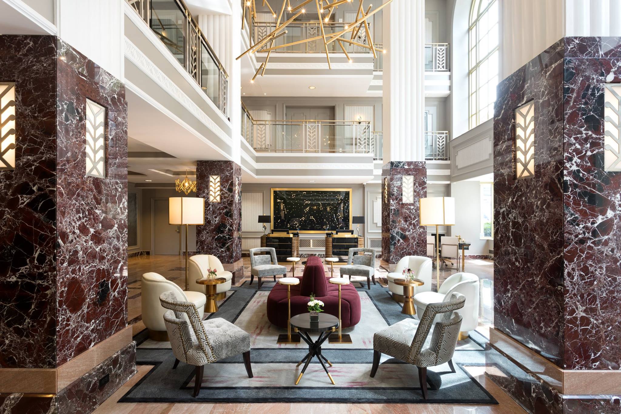 hotel leveque lobby