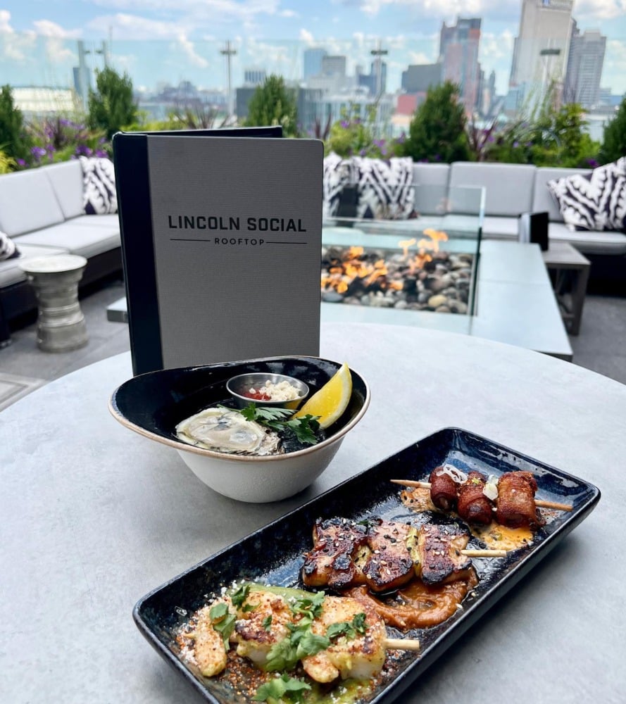 Lincoln Social rooftop bar tapas
