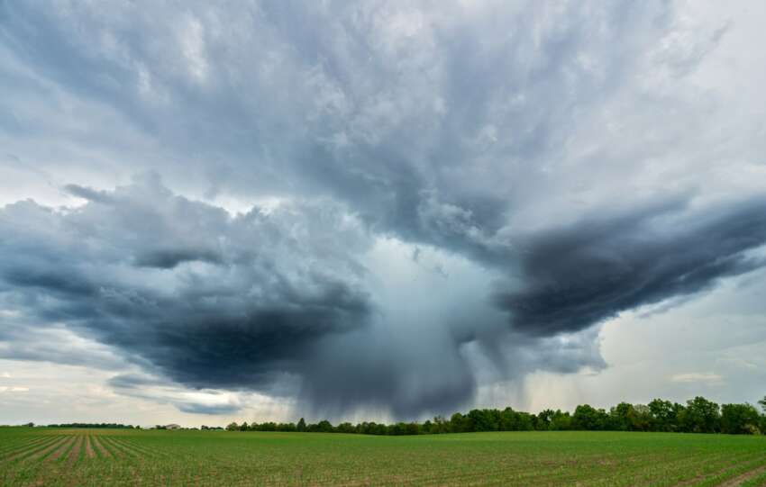 thunderstorm cloud