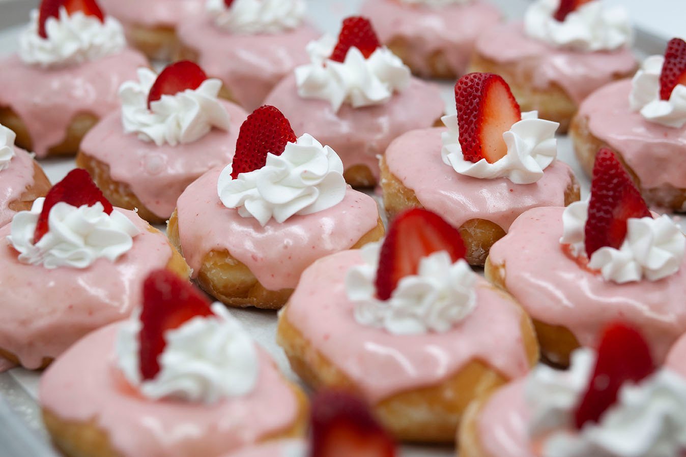 reschs bakery donuts