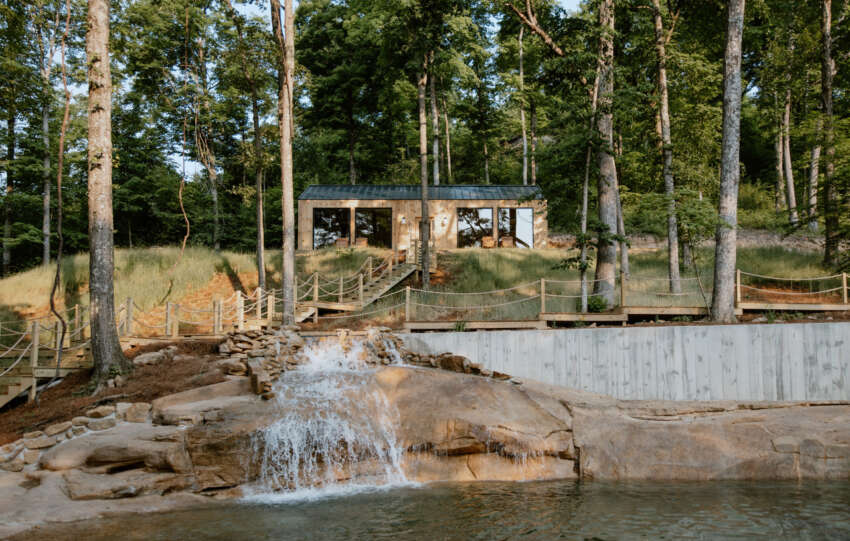 sandstone cliffs waterfall house hocking hills