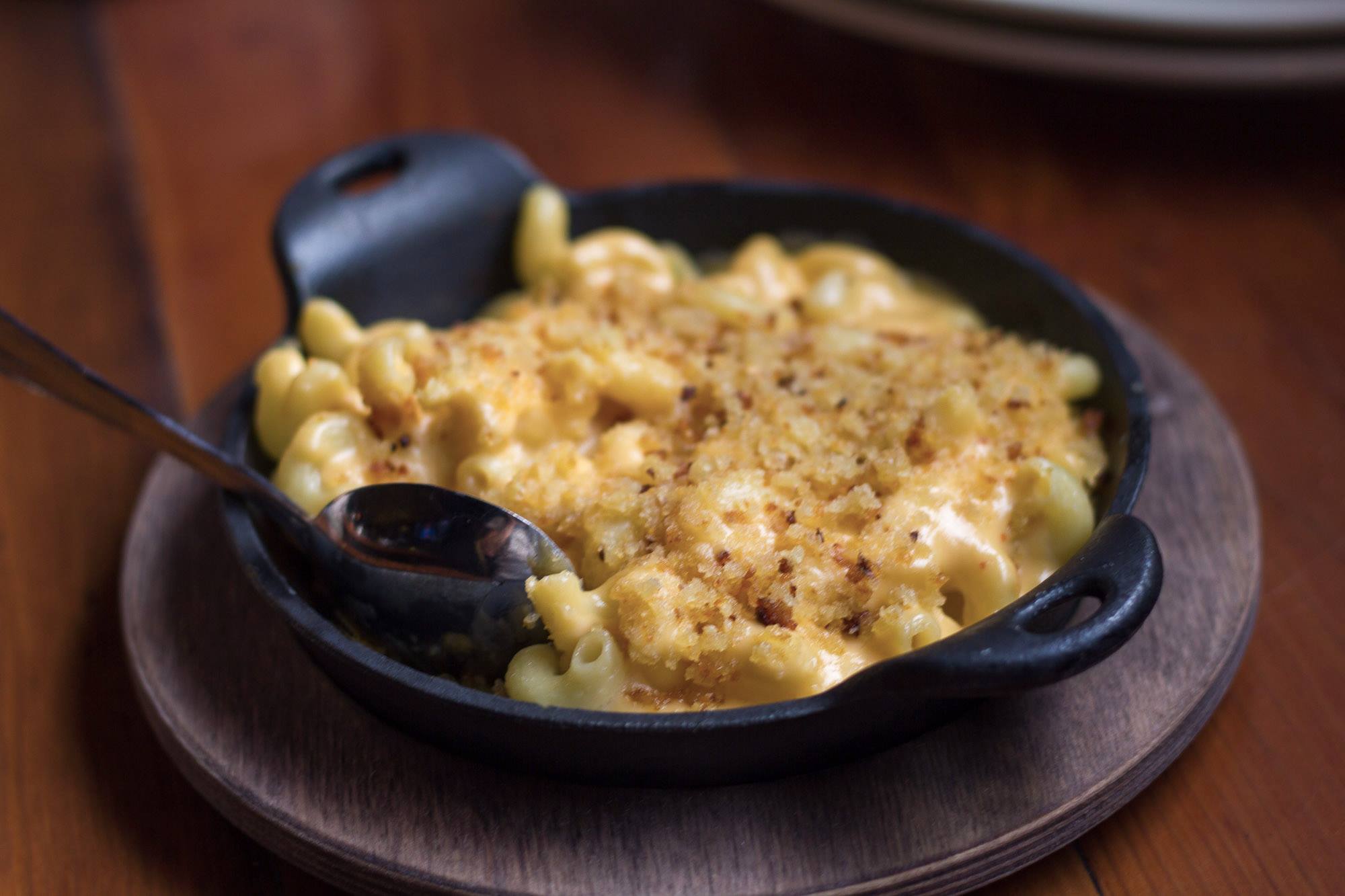 mac and cheese in skillet from the eagle